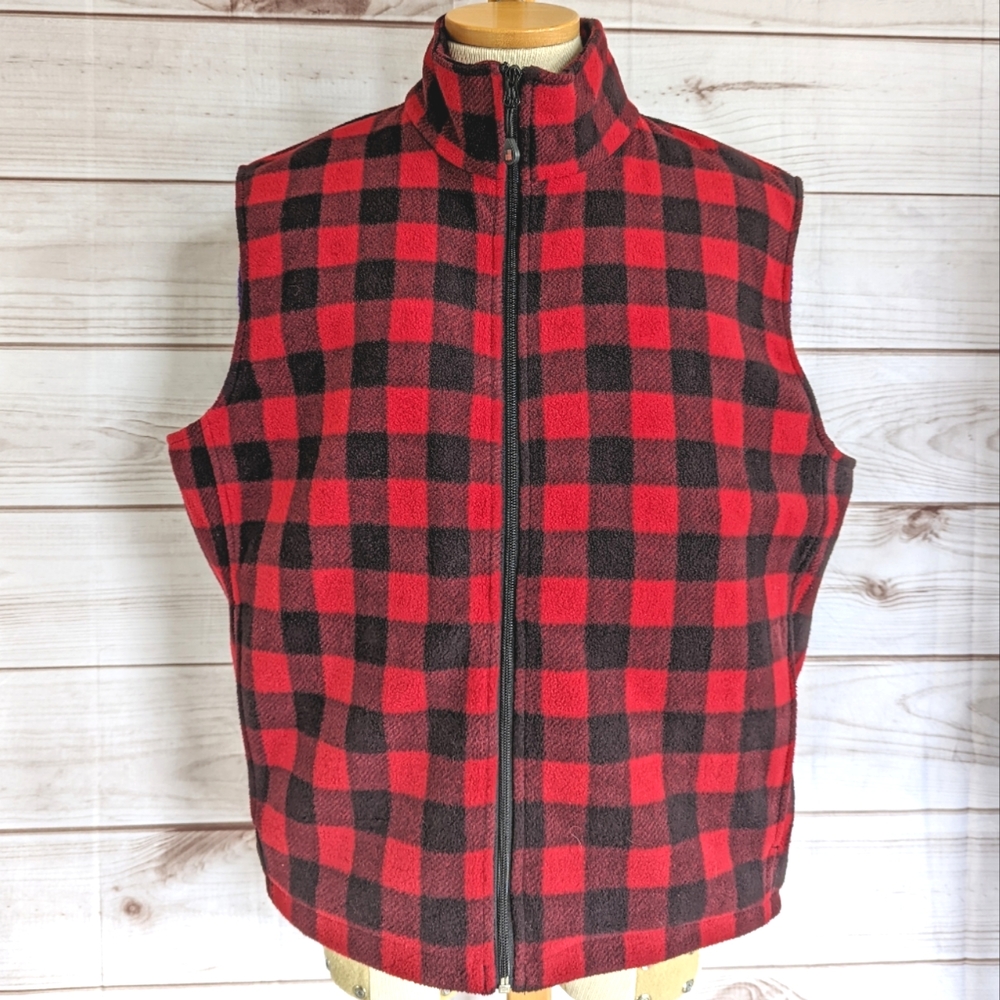 Woolrich Red and Black Buffalo Plaid Fleece Vest